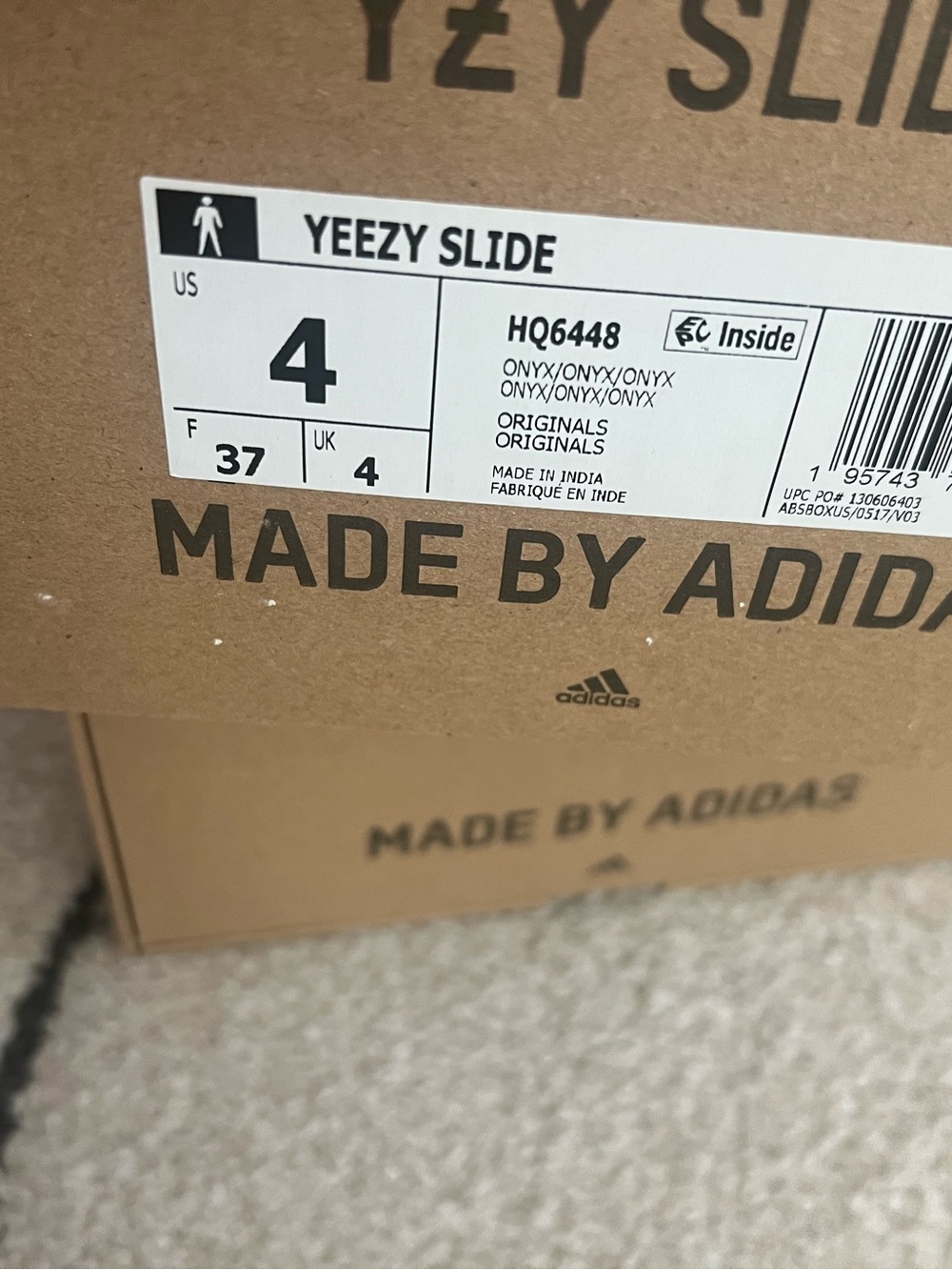 Yeezy slides - Picture 2 of 2